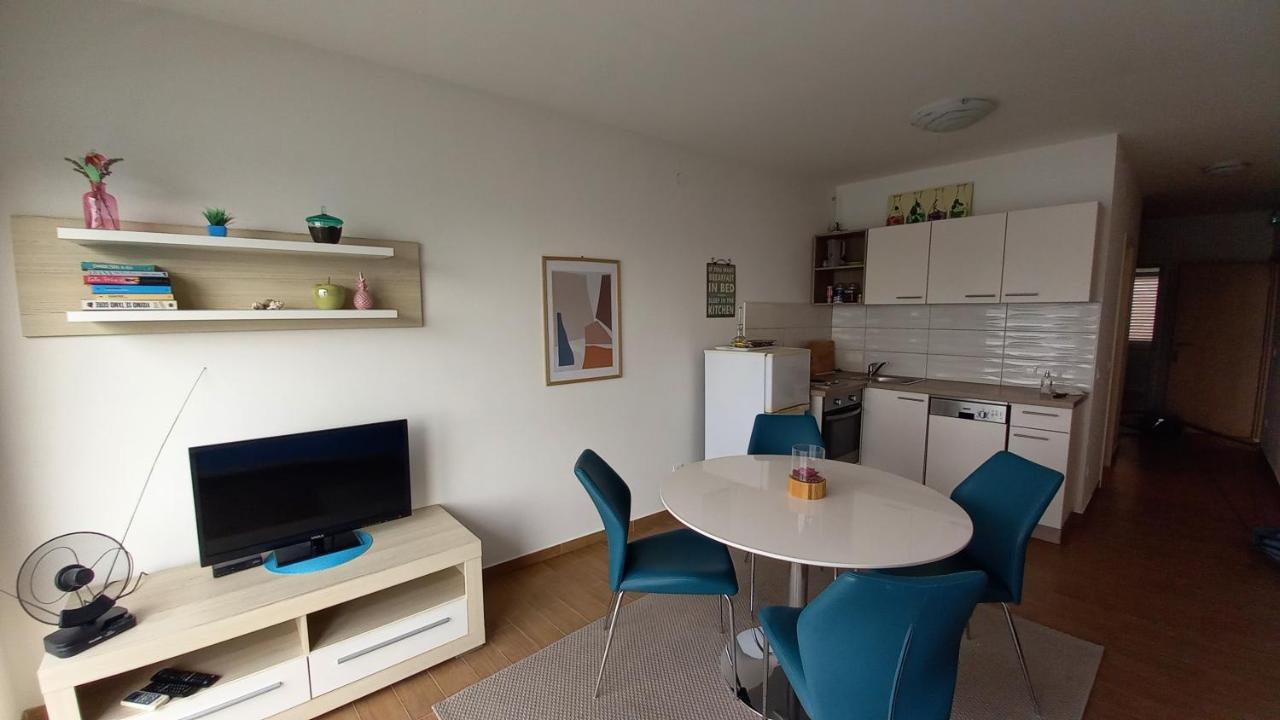 Marula Apartment Račišće Екстериор снимка