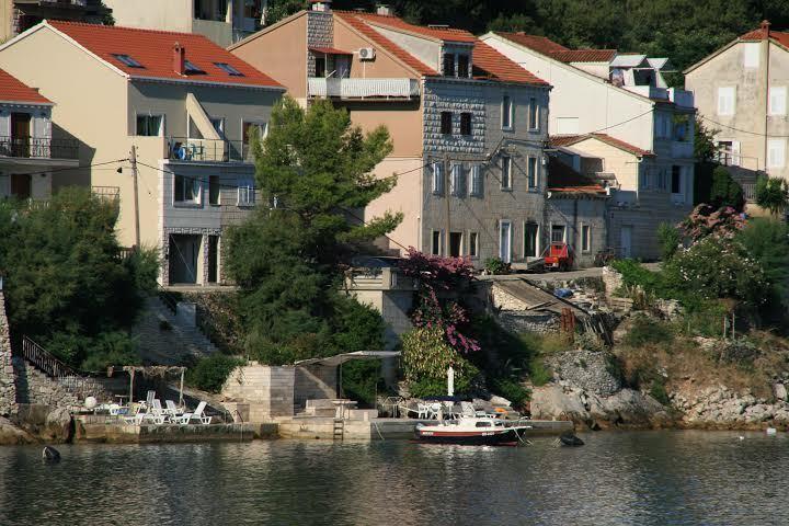 Marula Apartment Račišće Екстериор снимка
