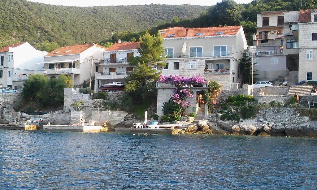 Marula Apartment Račišće Екстериор снимка